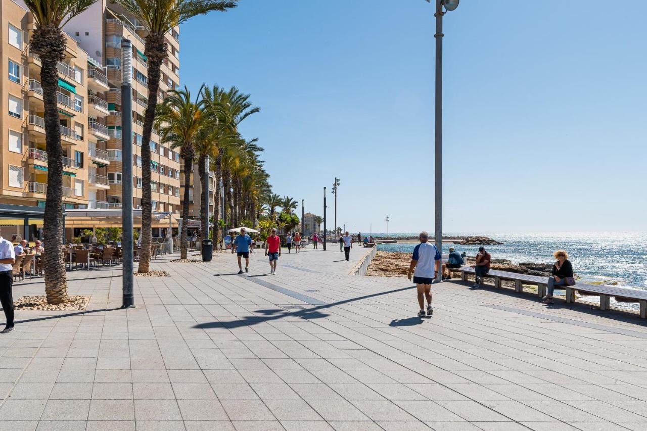 Apolo Beach Front - Sea View Luxury Apartment Torrevieja Eksteriør bilde