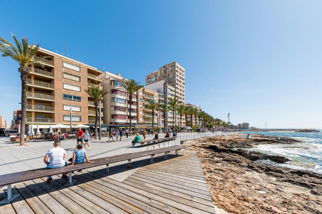 Apolo Beach Front - Sea View Luxury Apartment Torrevieja Eksteriør bilde