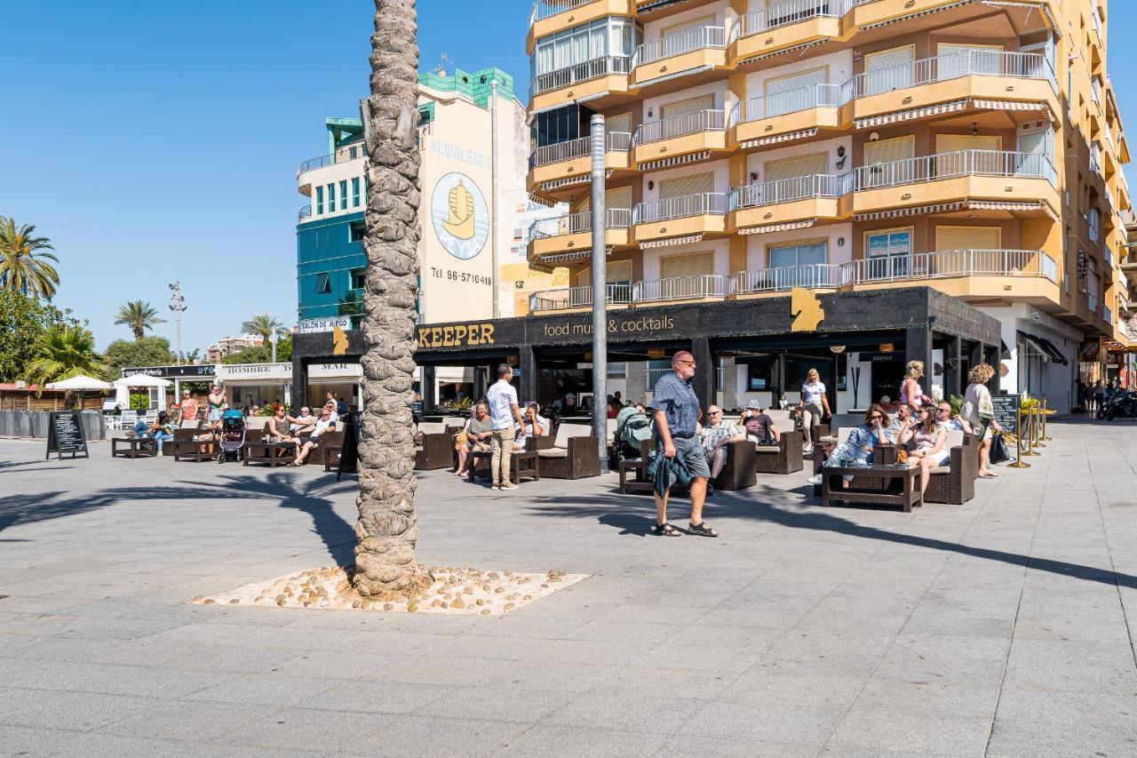 Apolo Beach Front - Sea View Luxury Apartment Torrevieja Eksteriør bilde